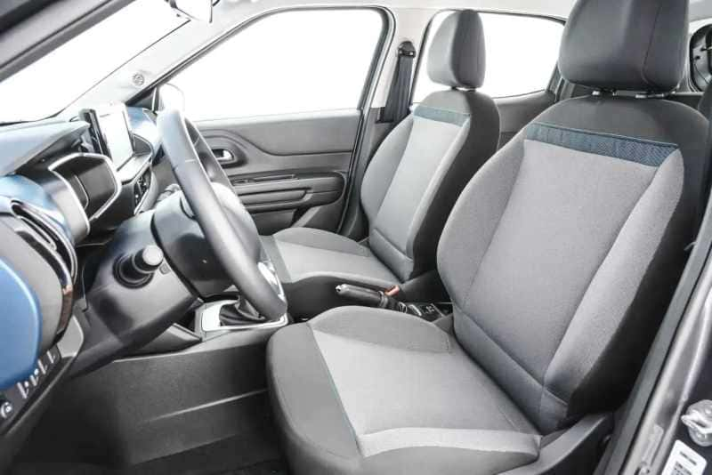 Citroen C3 2024 conta com um bom espaço interno para o motorista