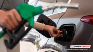 legislação altera maneira como os motoristas abastecem seus veículos